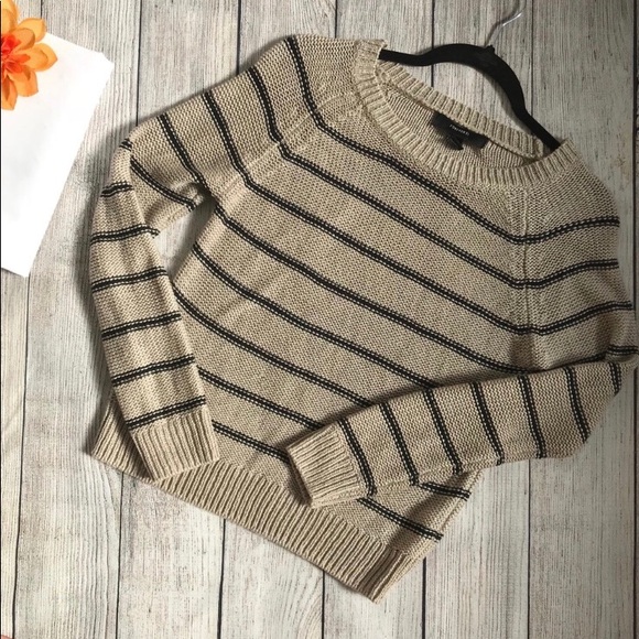 Forever 21 Sweaters - 🔺SALE🔺Forever 21 Sweater Small Brown